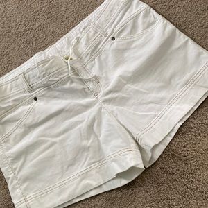 New ATHLETA cream corduroy shorts. Size 16. Perfect condition